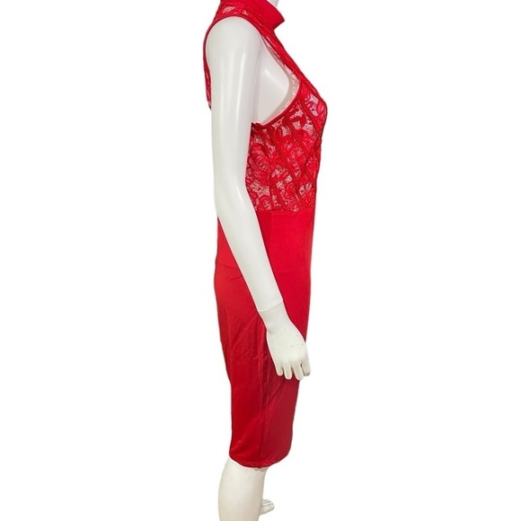 Red Crochet Sleeveless Dress
New - Picture 6 of 7